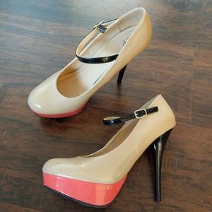 Three Tone Platforms